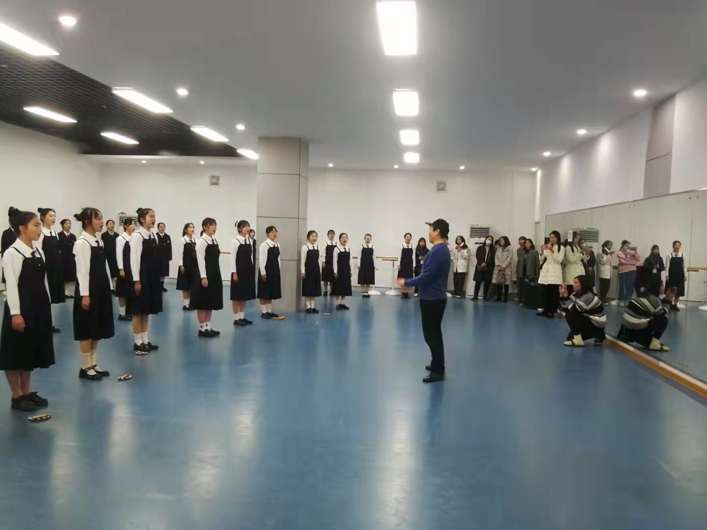 青春活力有梦想！鄂州职业大学教育与管理学院合唱团放歌