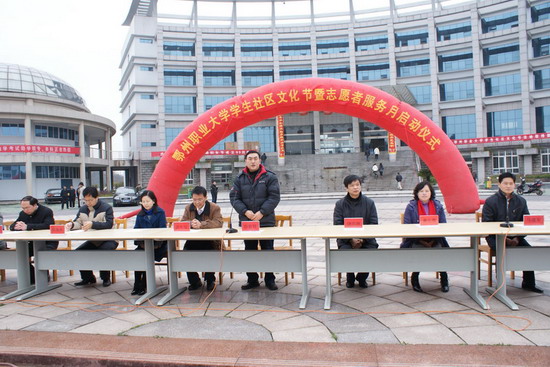 点击在新窗口中打开图片